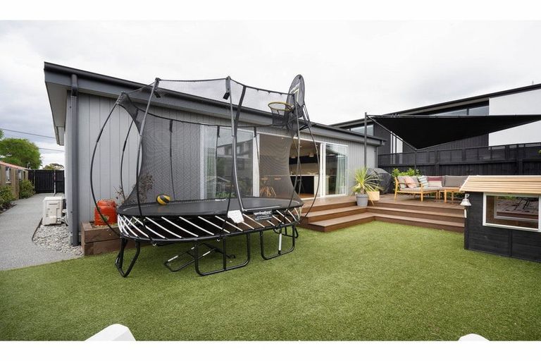 Photo of property in 9 Nairn Street, Spreydon, Christchurch, 8024