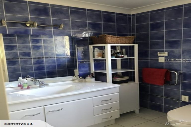 Photo of property in 11 Starlight Cove, Hobsonville, Auckland, 0618