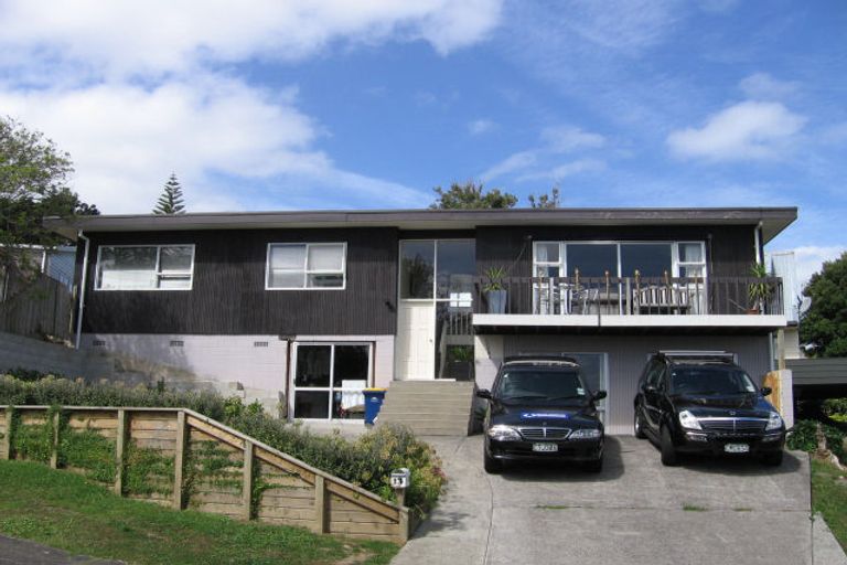 Photo of property in 17 Valhalla Drive, Beach Haven, Auckland, 0626