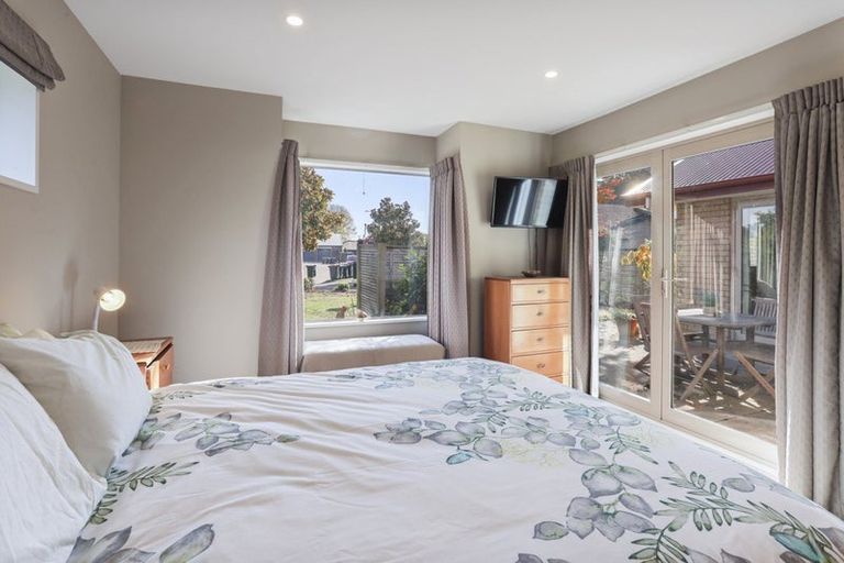 Photo of property in 14 Len Hale Place, Parklands, Christchurch, 8083