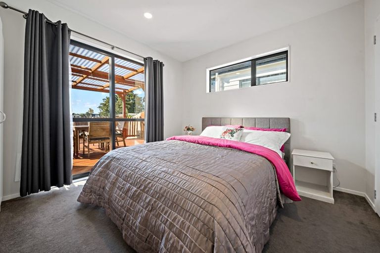 Photo of property in 13a Tuuhura Road, Pukekohe, 2120