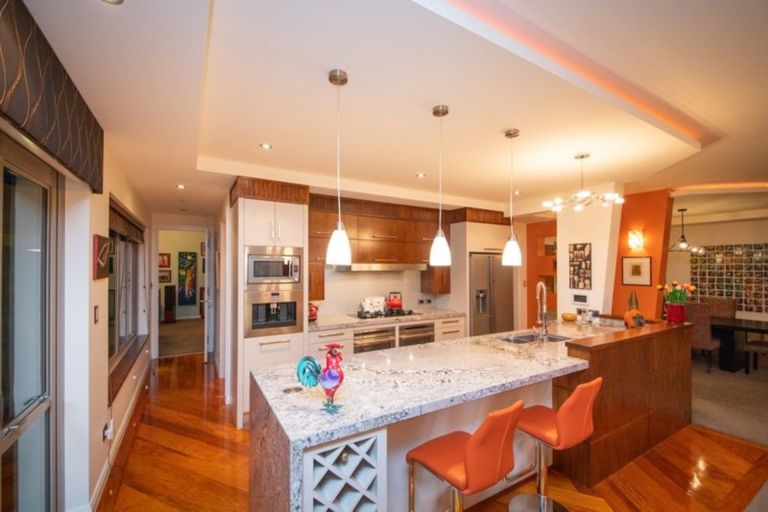 Photo of property in 16 Ihaka Street, Hokowhitu, Palmerston North, 4410