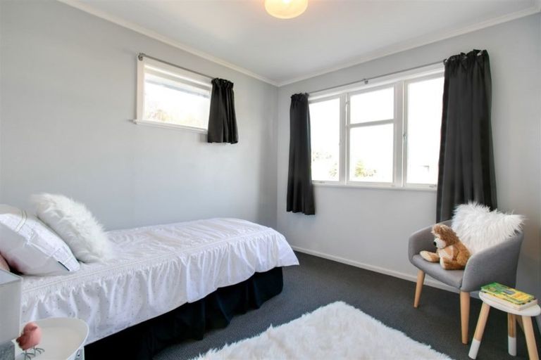 Photo of property in 44 Meeanee Road, Taradale, Napier, 4112