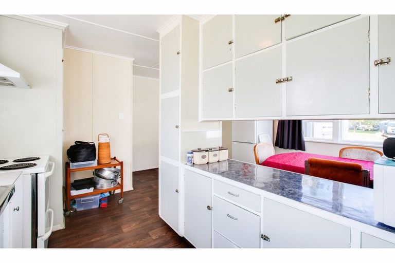 Photo of property in 31 Cottrell Crescent, Onekawa, Napier, 4110