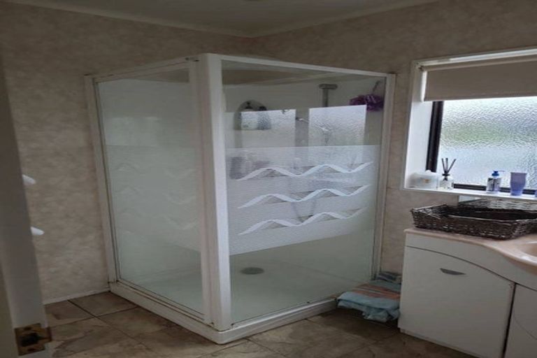 Photo of property in 6 Ngamotu Place, Mount Maunganui, 3116