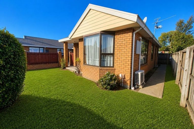Photo of property in 1/15 Wynand Place, Sockburn, Christchurch, 8042