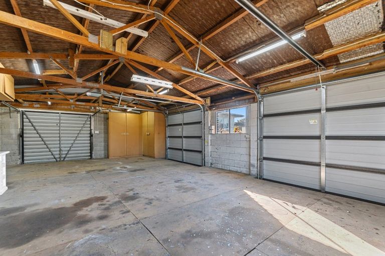Photo of property in 12 Petries Road, Woodend, 7610