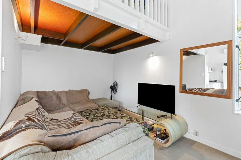 Photo of property in 77 Anne Road, Bellevue, Tauranga, 3110