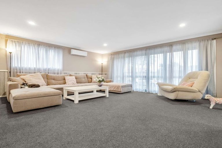 Photo of property in 16 Antrim Place, Nawton, Hamilton, 3200