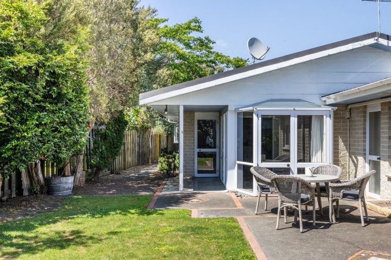 Photo of property in 37 Ngarimu Crescent, Taradale, Napier, 4112