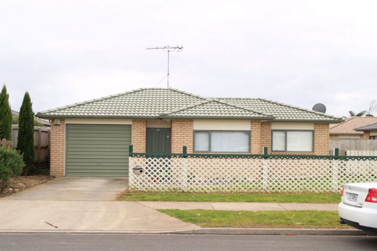 Photo of property in 13 Langiola Drive, Favona, Auckland, 2024