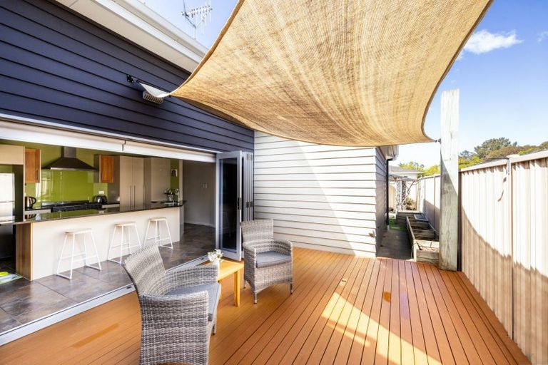 Photo of property in 101a Taradale Road, Onekawa, Napier, 4110