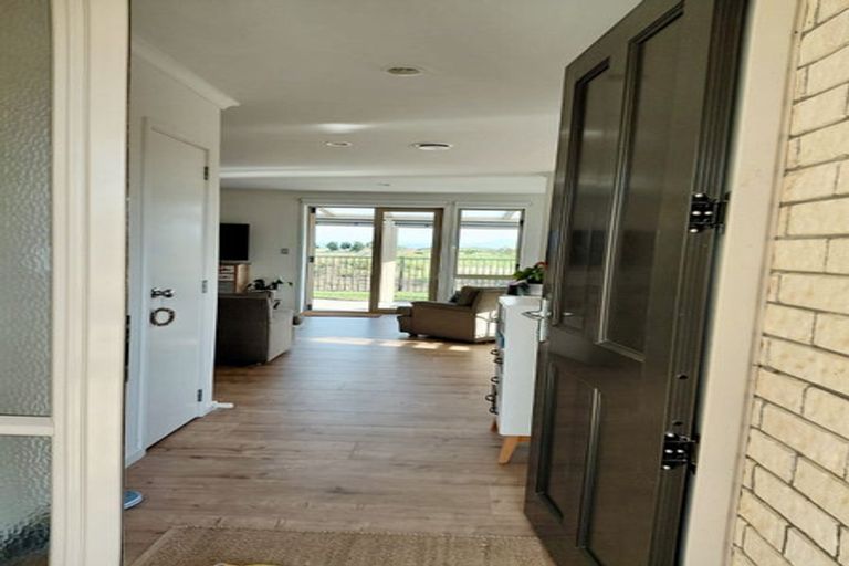 Photo of property in 62 Gibson Place, Papamoa Beach, Papamoa, 3118