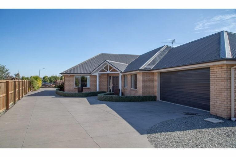 Photo of property in 792 Weedons Ross Road, West Melton, 7618