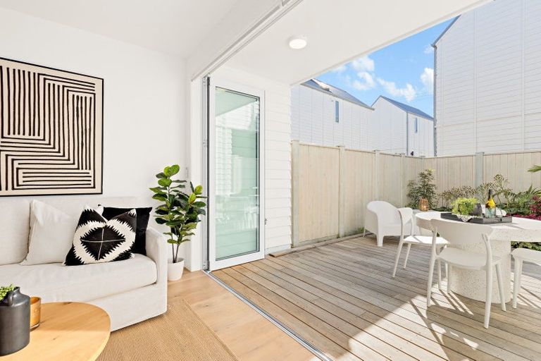 Photo of property in 7 Titoki Close, Matakana, Warkworth, 0985