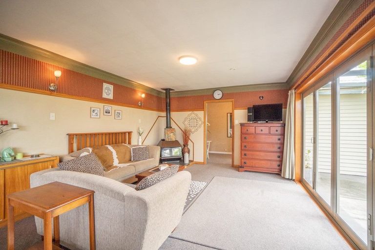 Photo of property in 8 Flint Street, Milson, Palmerston North, 4414