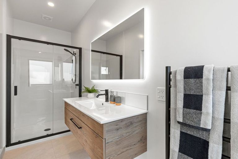 Photo of property in 37 Sullivan Avenue, Woolston, Christchurch, 8023