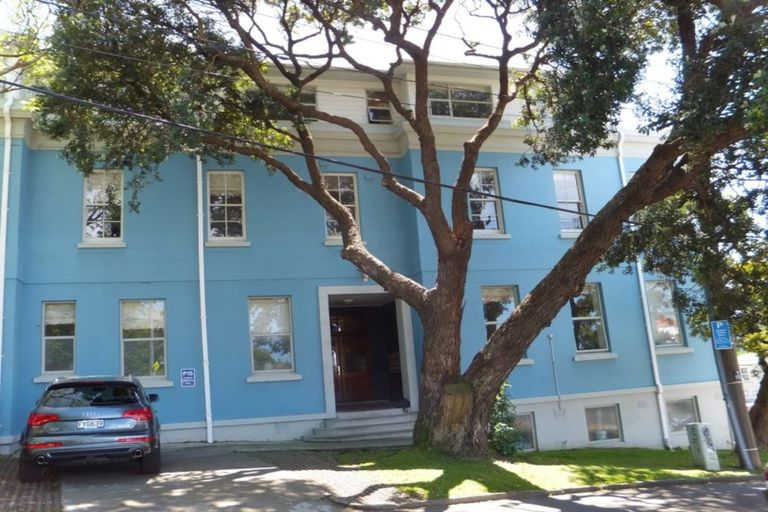 Photo of property in 5/30 Hanson Street, Mount Cook, Wellington, 6021