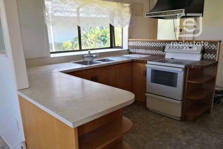 Photo of property in 24 Woodside Avenue, Northcote, Auckland, 0627