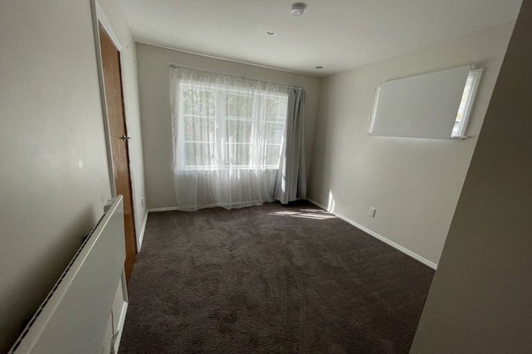 Photo of property in 21 Peel Place, Wainuiomata, Lower Hutt, 5014