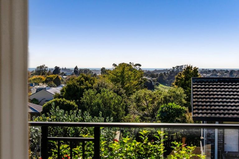 Photo of property in 23f Veale Road, Frankleigh Park, New Plymouth, 4310