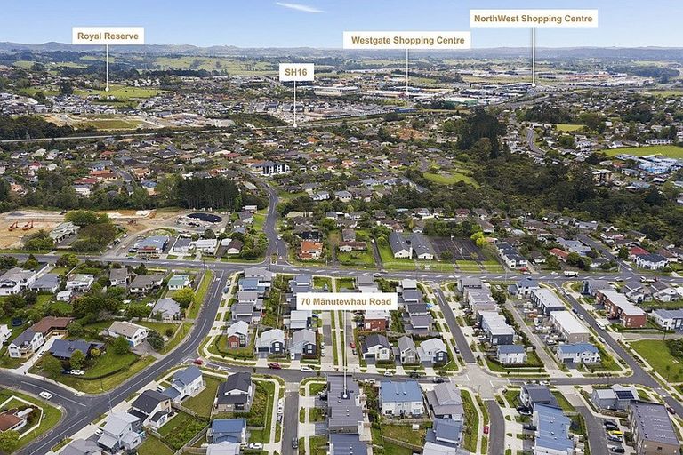 Photo of property in 70 Manutewhau Road, Massey, Auckland, 0614