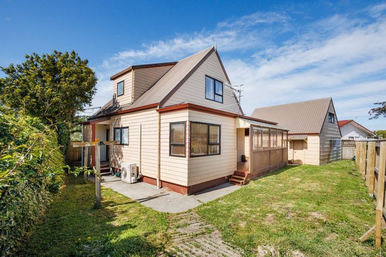 Photo of property in 85 Geraldine Crescent, Cloverlea, Palmerston North, 4412