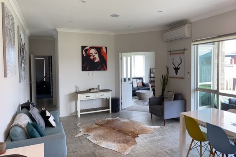 Photo of property in 18 Kauri Drive, Waiuku, 2123