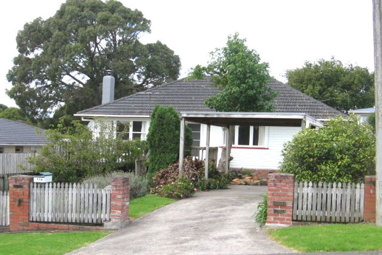 Photo of property in 2/11 Brookfield Road, Te Atatu Peninsula, Auckland, 0610