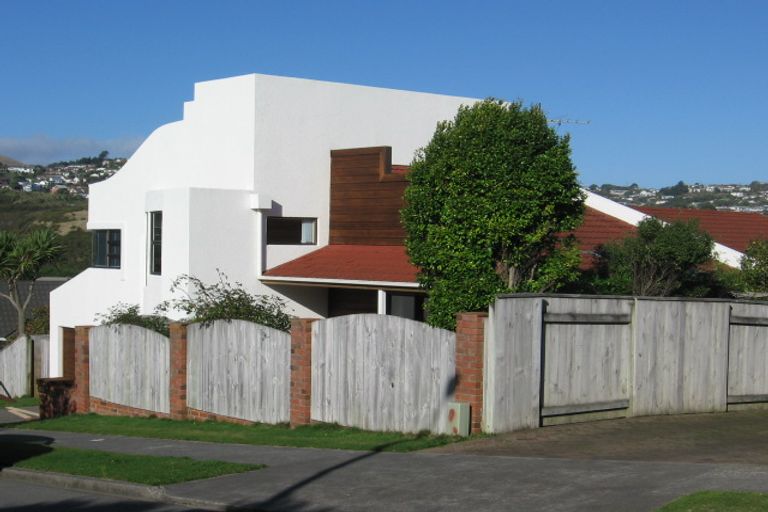 Photo of property in 3 Montrose Grove, Churton Park, Wellington, 6037