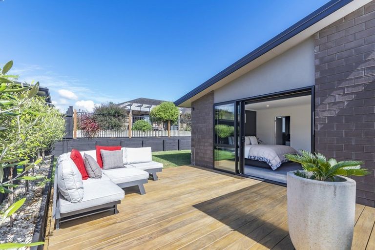 Photo of property in 300 Harbourside Drive, Karaka, Papakura, 2113