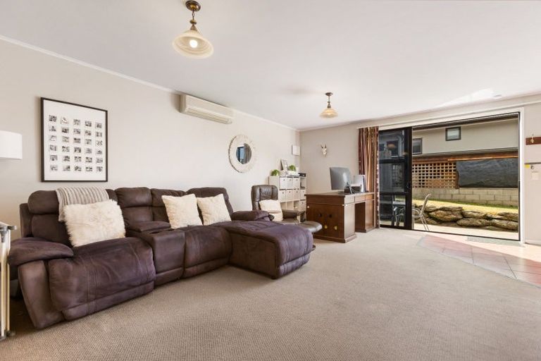 Photo of property in 4 Hillview Place, Wanaka, 9305