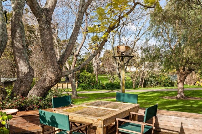 Photo of property in 11 Willow Drive, Taradale, Napier, 4112