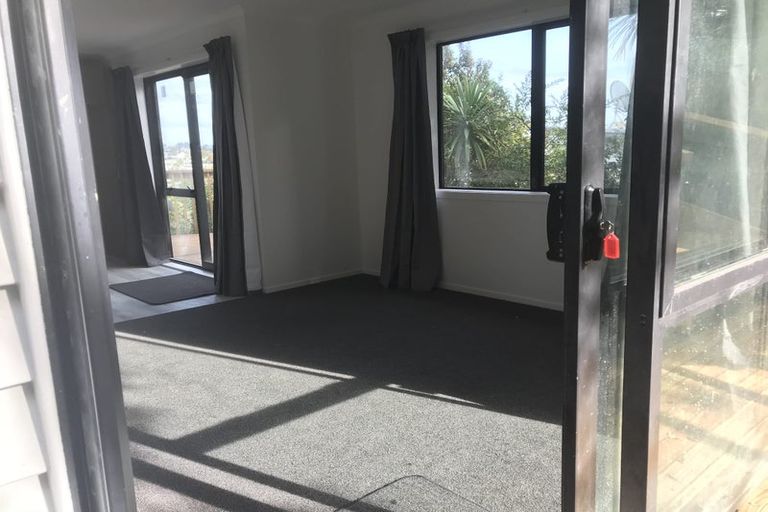 Photo of property in 38 Tree View Avenue, Glenfield, Auckland, 0629