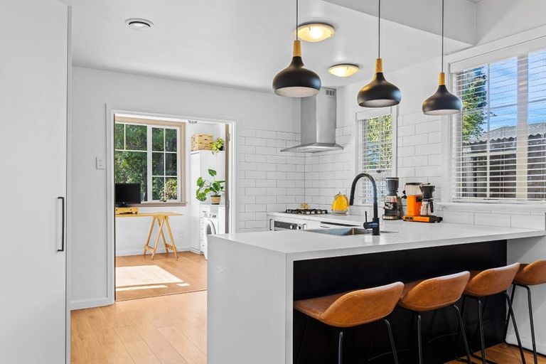 Photo of property in 136 Neville Street, Spreydon, Christchurch, 8024