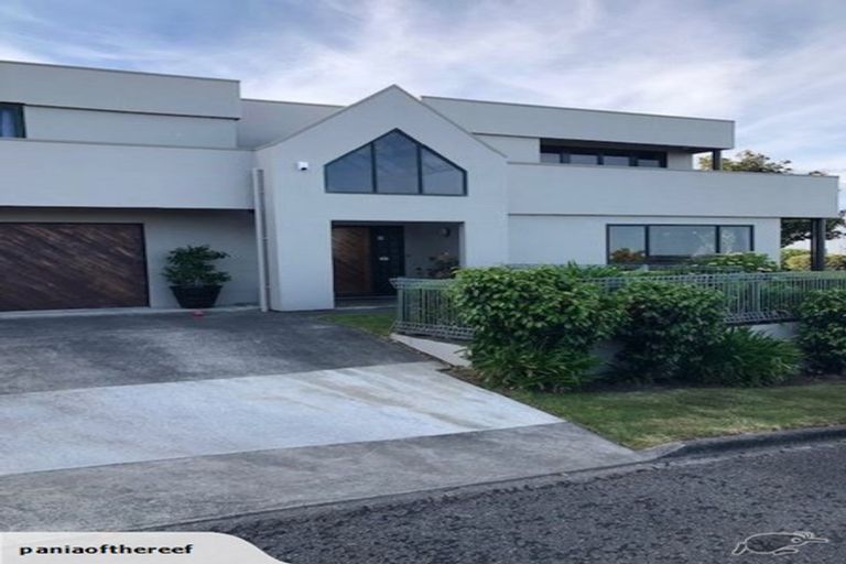 Photo of property in 84 Churchill Drive, Taradale, Napier, 4112