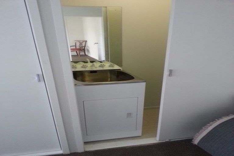 Photo of property in 1/60 Mcleod Road, Te Atatu South, Auckland, 0610