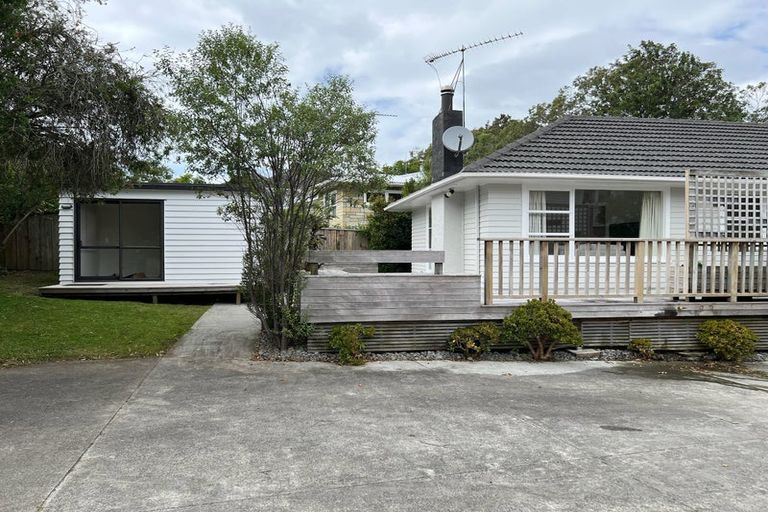Photo of property in 40 Trinidad Road, Sunnynook, Auckland, 0620