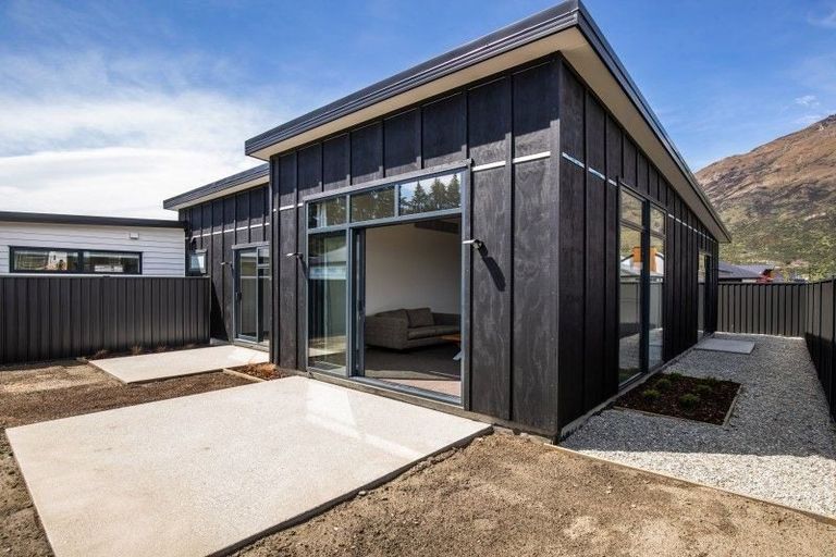 Photo of property in 27 Cumberland Road, Lower Shotover, Queenstown, 9304