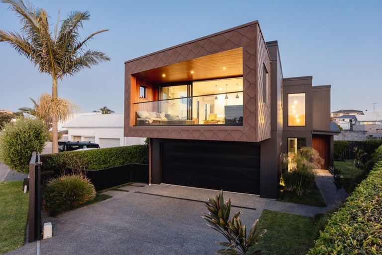 Photo of property in 12b Tay Street, Mount Maunganui, 3116