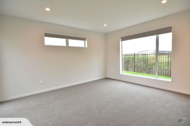 Photo of property in 10 Ardnave Lane, Broomfield, Christchurch, 8042