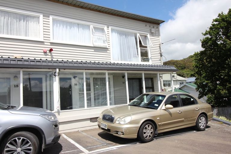 Photo of property in 327 Adelaide Road, Newtown, Wellington, 6021