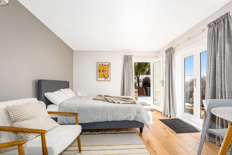 Photo of property in 13 Thane Road, Roseneath, Wellington, 6011