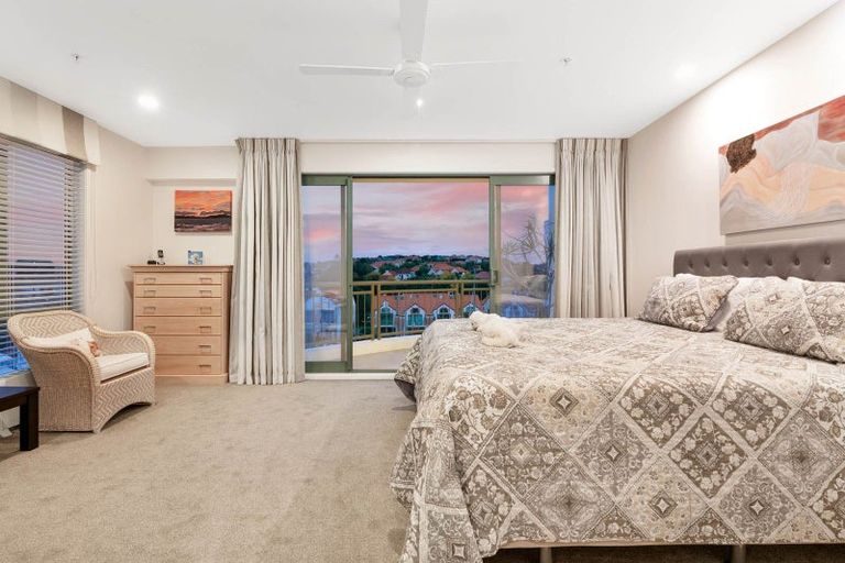 Photo of property in 31 Waterside Crescent, Gulf Harbour, Whangaparaoa, 0930