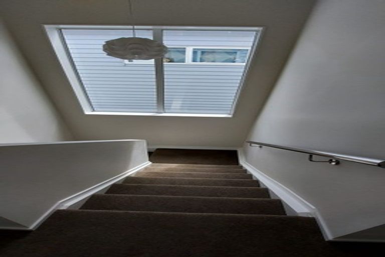 Photo of property in 37 Lockheed Street, Hobsonville, Auckland, 0618