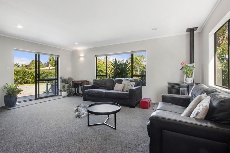 Photo of property in 30 Levley Lane, Katikati, 3129