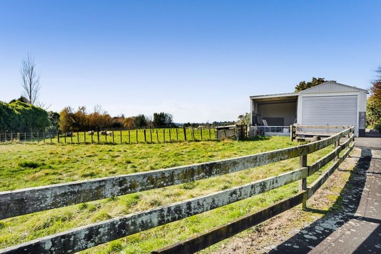 Photo of property in 97 Manutahi Road, Tarurutangi, New Plymouth, 4372