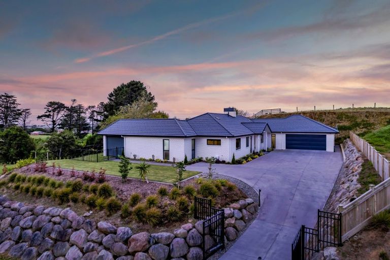 Photo of property in 129 Smart Road, Glen Avon, New Plymouth, 4372