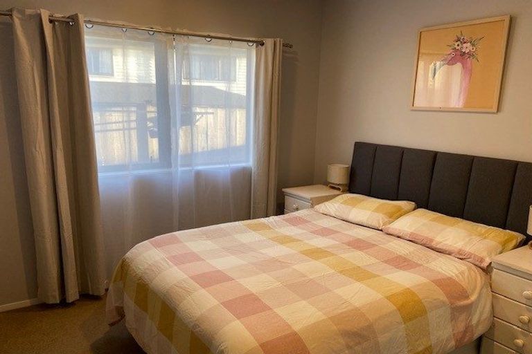Photo of property in 29 Tawa Place, Orewa, 0931