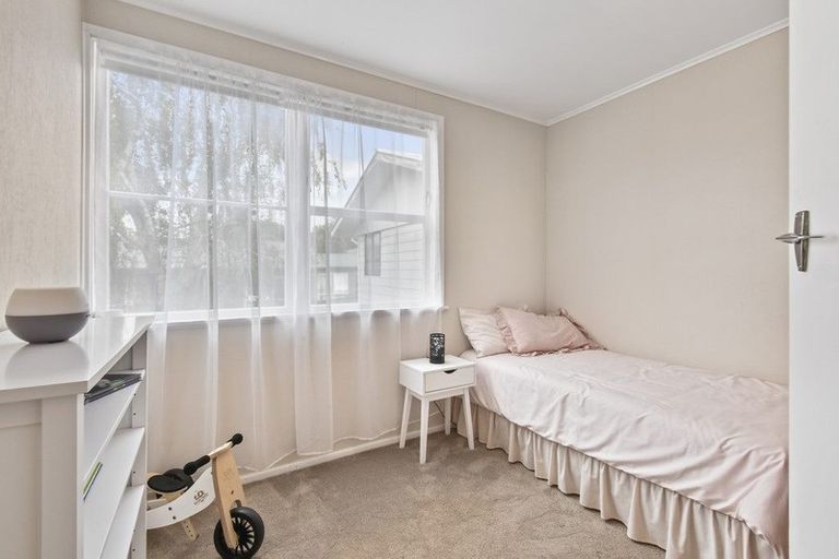 Photo of property in 10 Lomas Place, Manurewa, Auckland, 2102